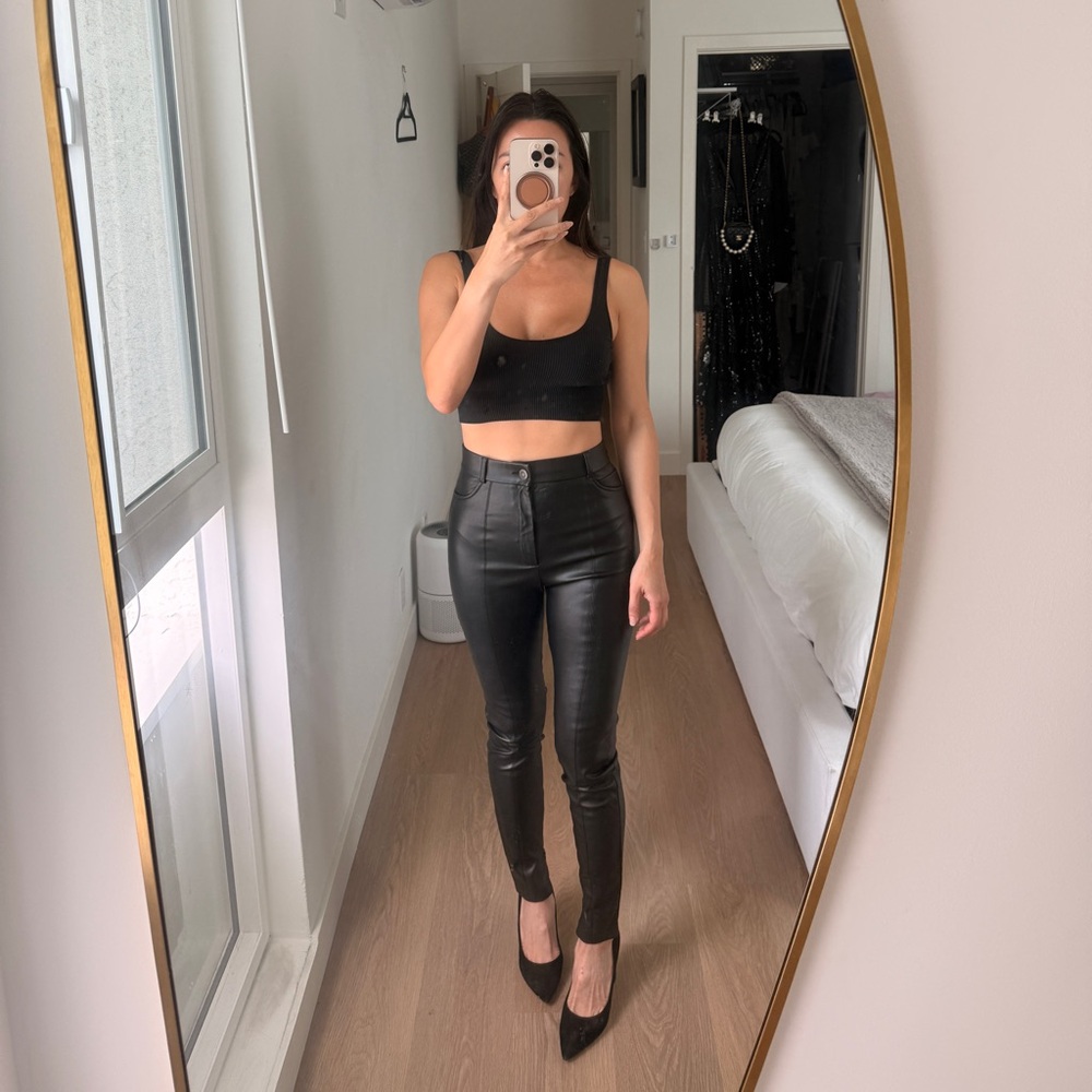 Zara Vegan Black Leather Skinny Pants XS with Center Seam and Ankle Zip